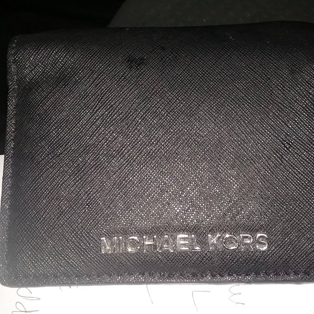 michael kors wallet